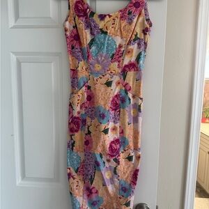 Vintage Floral Sleeveless Pencil Dress